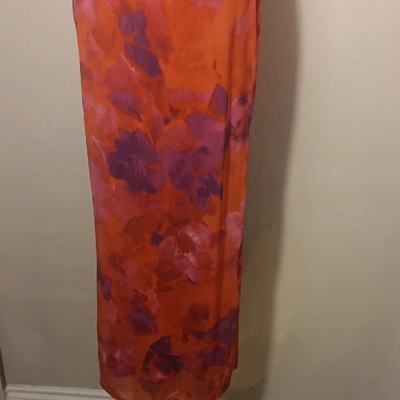 NWT. Pretty Garden Elegant Red and Purple Floral Bodycon Tube Party Dress - Picture 5 of 11